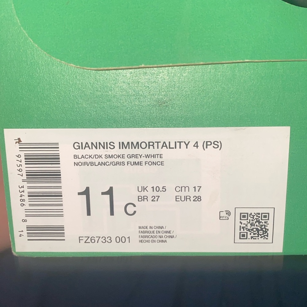 NWT Nike Giannis, immortality, toddler shoes